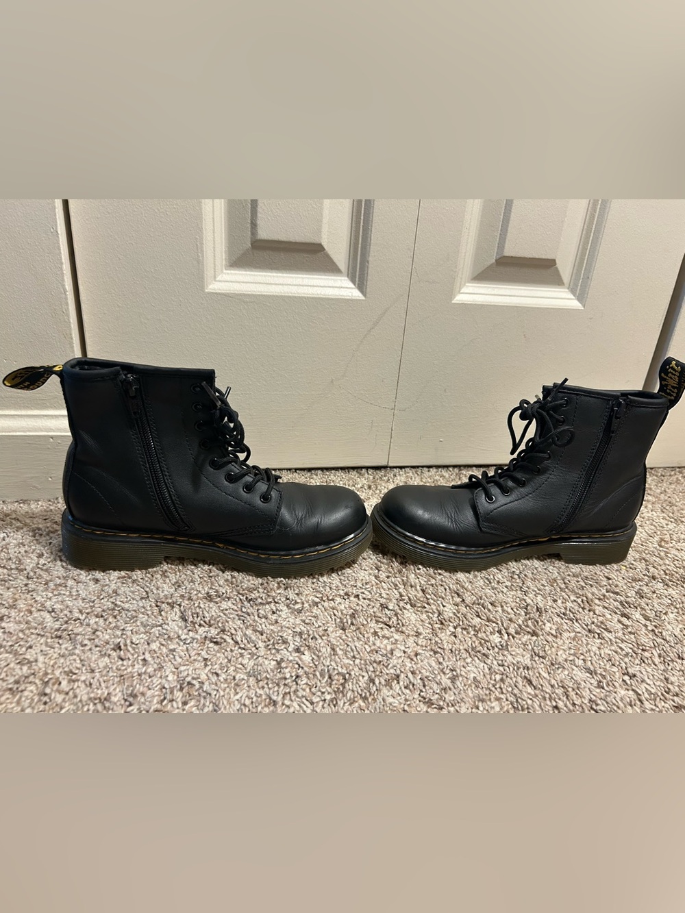 Dr. Martens Junior 1460 Softy T black leather combat boots size 34. (Us3) - Picture 12 of 15